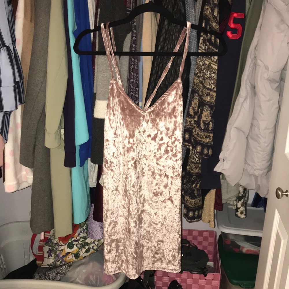LULUS BLUSH VELVET DRESS